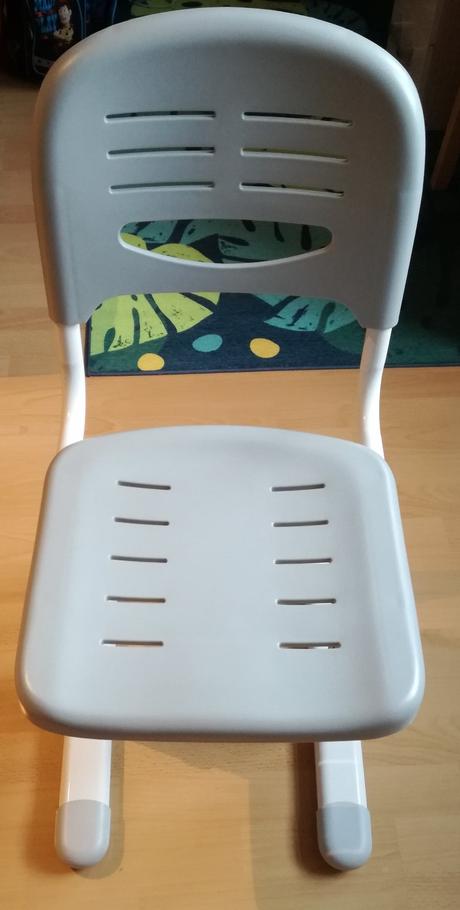 Ergonomická rastúca stolička, 