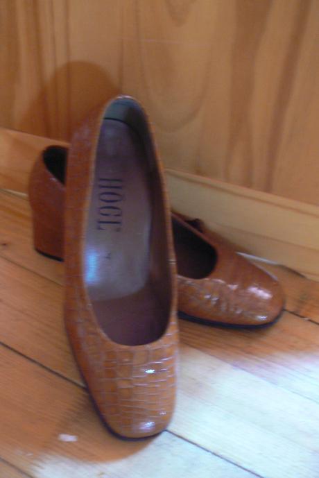 Kvalitné lodičky lakované hogl, 37