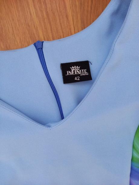 Modré šaty s farebnými rukávmi, č.42, 42