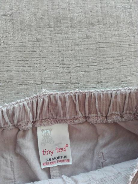 Menčestrové nohavice, tiny ted,62