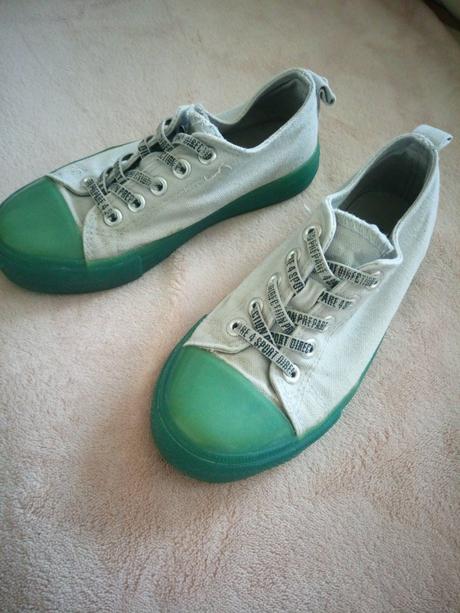 Tenisky, reserved,32