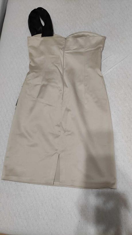 Šaty spoločenské, 38