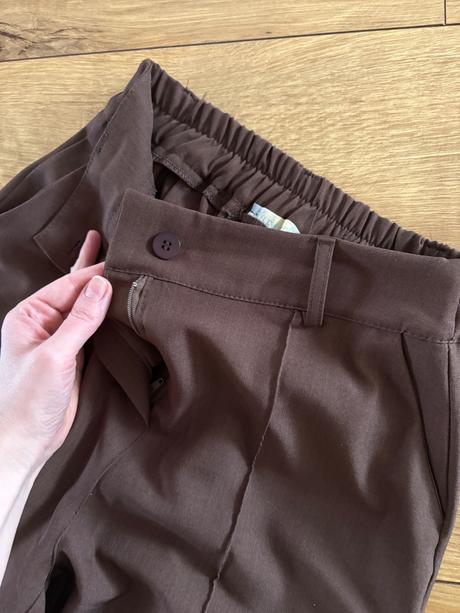 Nádherný nohavicový kostým, m