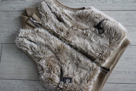 Kožušinková vestička, next,152