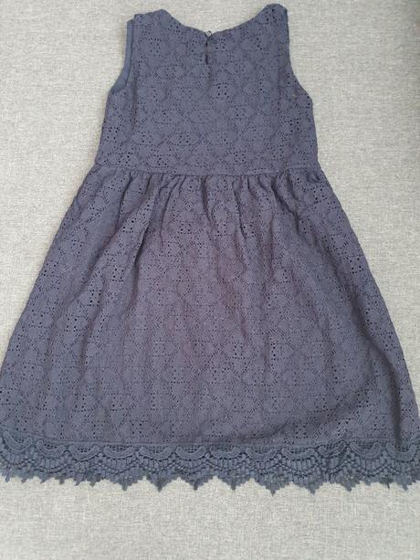 Tmavomodré čipkové šaty, h&m,134