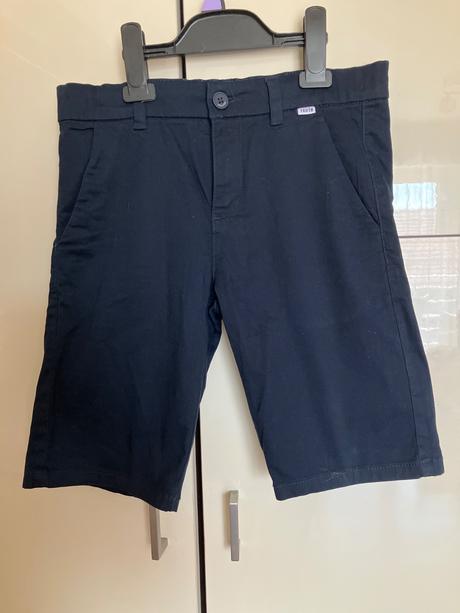 Elegantné šortky, 152