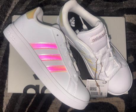 Tenisky adidas v.33 s visačkou, adidas,33