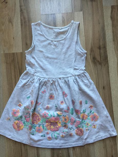 Saty s motylmi a kvetmi, name it,110