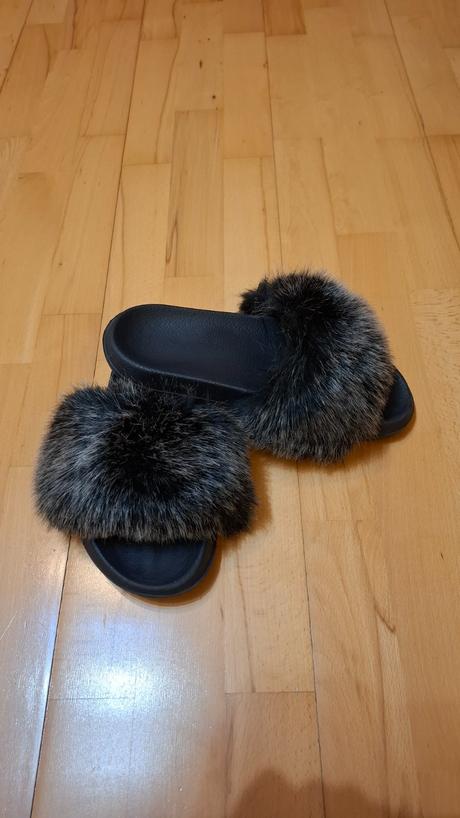 Kozusinove slapky, 40