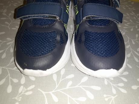 Lahke tenisky, lupilu,28