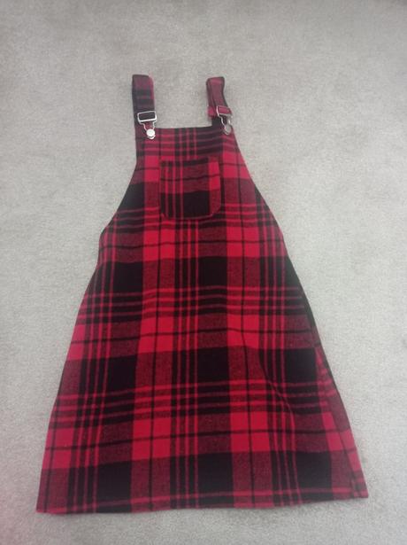 Dievčenské šaty, c&a,152