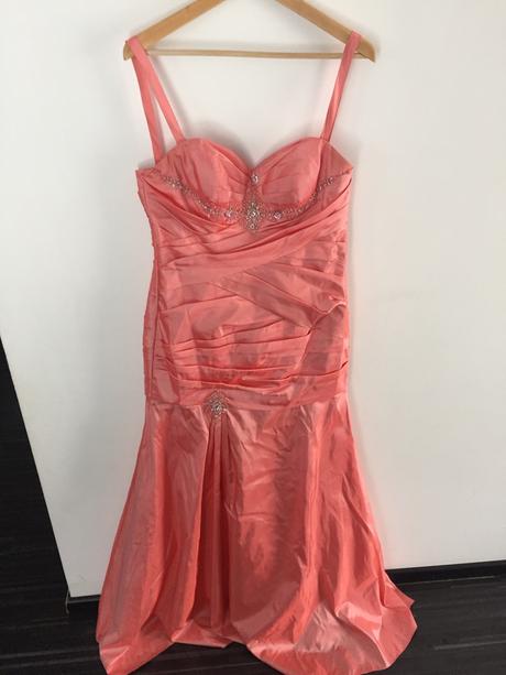 Spoločenské šaty, m