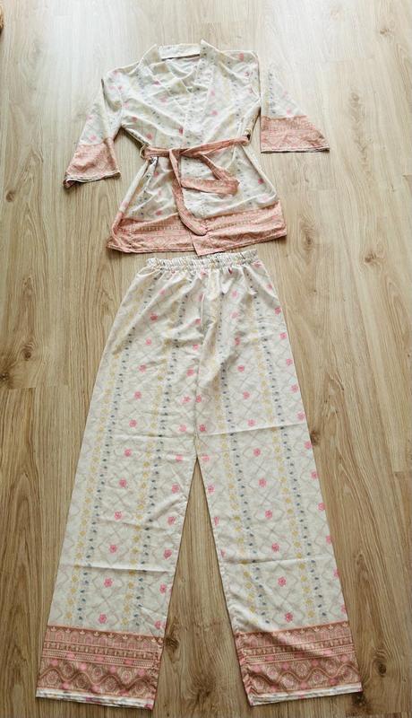 Nádherný a štýlový komplet značky green apple,