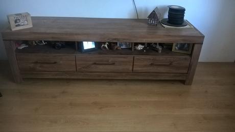 Stolík pod tv a konferenčný stolík, 