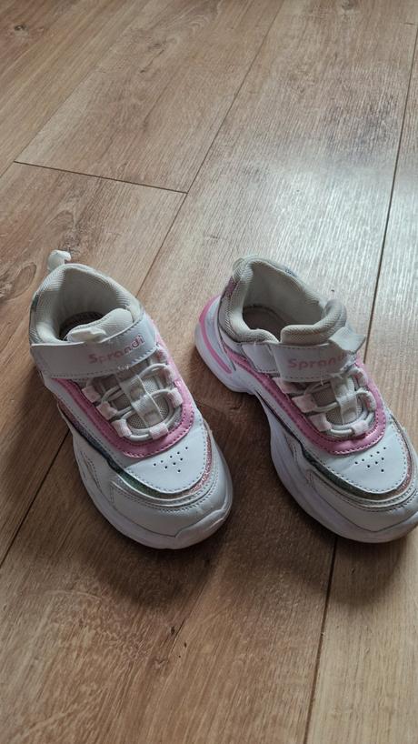 Tenisky veľ. 28., sprandi,28