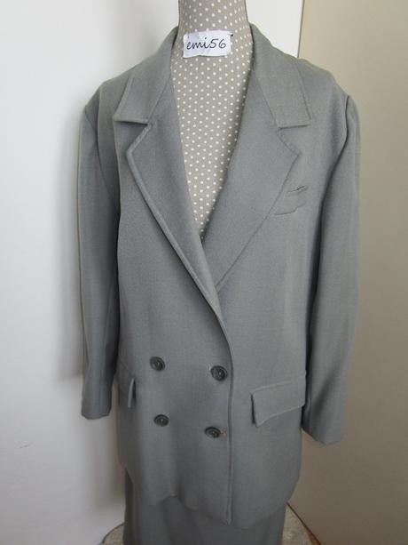 3096. šedý kostým, xl