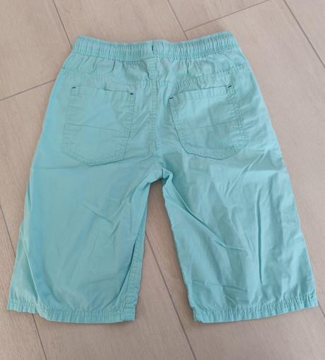 Predám chlapčenské kraťasy, 