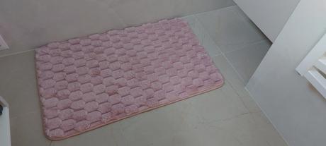 Kúpeľňový koberec s pamäťovej peny, 