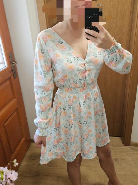 Nove kvetinove saty, 36 / s