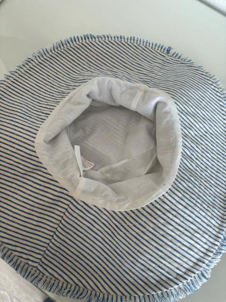 Pásikavý klobúk, reserved,m