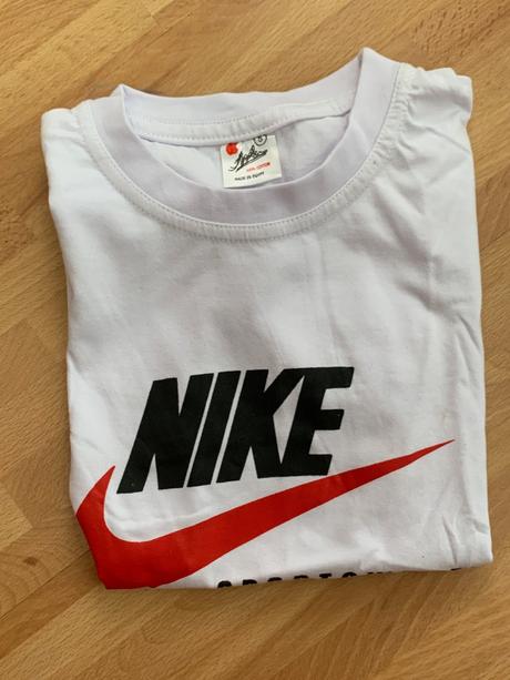 Tričko s nápisom nike, 128