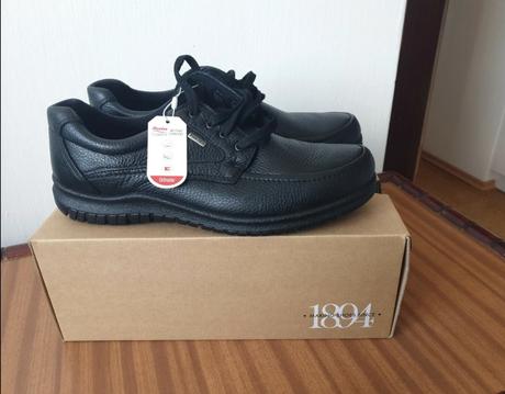 Čierne kožené topánky s membránou, baťa,45