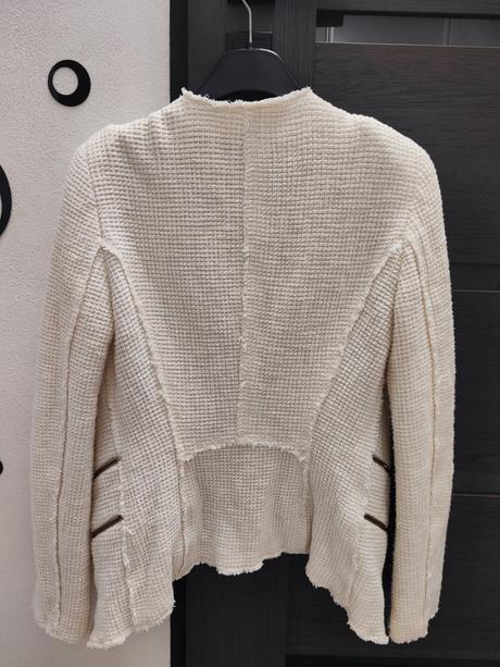 Zara sako, zara,s