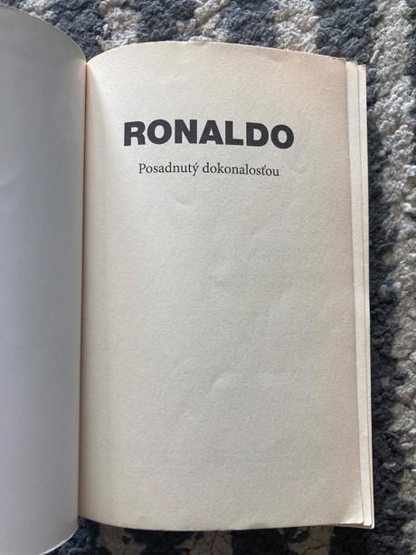 Ronaldo - posadnutý dokonalosťou (2012), 