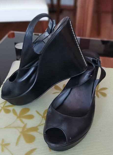 Čierne sandálky, 40