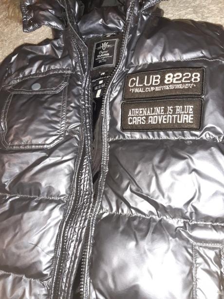 Lesklá tmavošedá bunda s kapucnou, 152