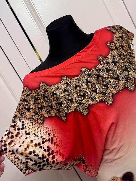 Dámske šaty /tunika, 