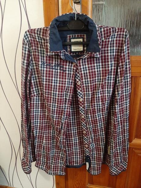 Predám košeľu, 40