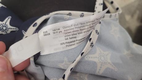 Plavky s hviezdičkami, 140