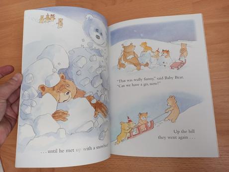 Baby bear's christmas kiss / is it christmas,