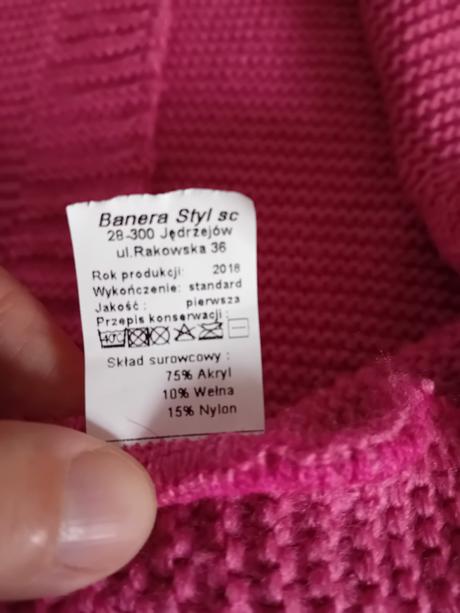 Ružový sveter, 