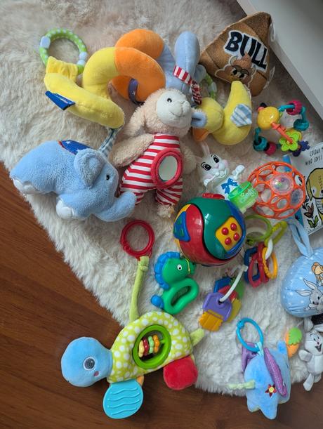 Balík hračiek pre bábätko, 