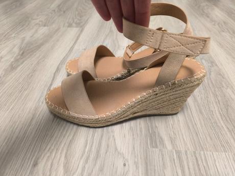 Sandále na platforme, 40