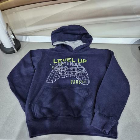 Mikina s kapucou, 140