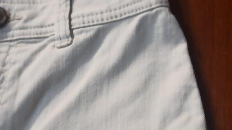 Rifle moderné, maslové, málo nosené, 34