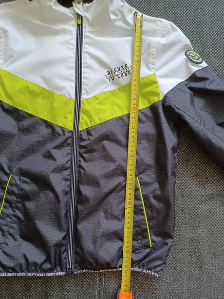 Tenká šuštiaková bunda ako nová, c&a,146