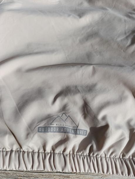 Tenká bundička, 110