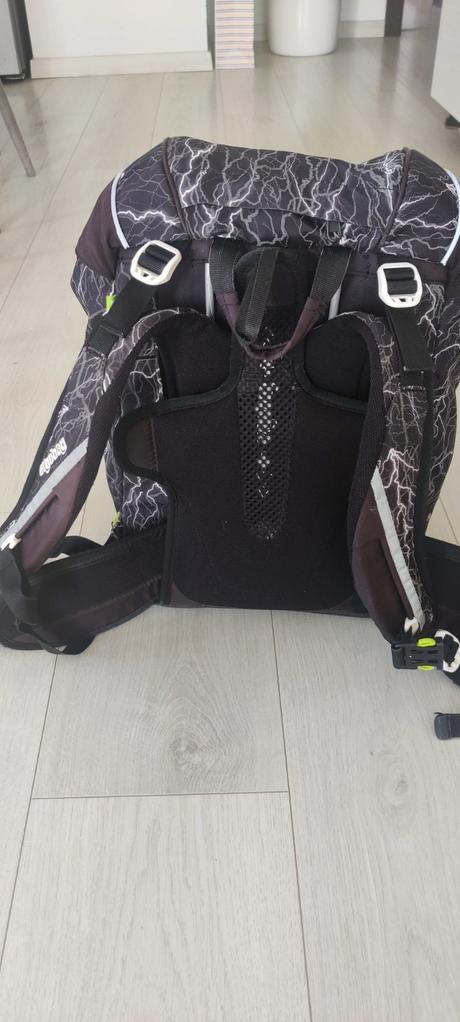 Školský chlapčenský batoh ergobag,