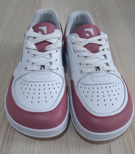 Barebarics wave - white & bubblegum pink 38, be lenka,38