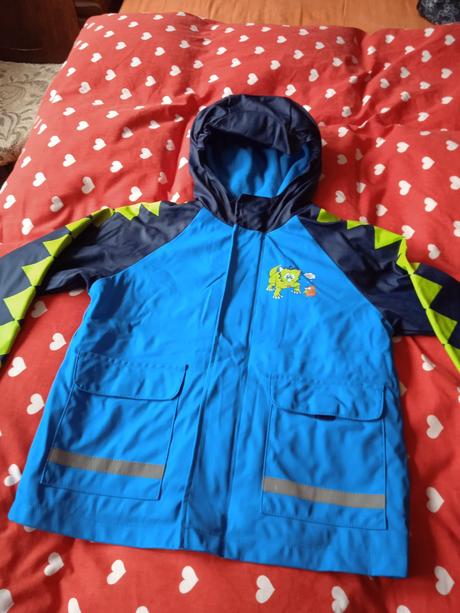 Bunda do dažďa, 116