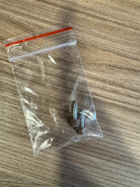 Strieborné lodičky, 35