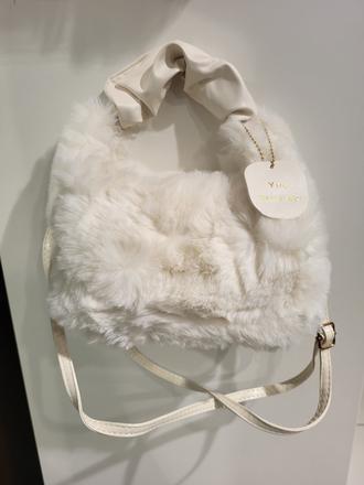 Kožušinková kabelka-biela, 