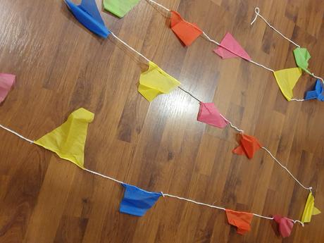 Narodeninové zástavky 4 metre - látkové 22 kusov, 