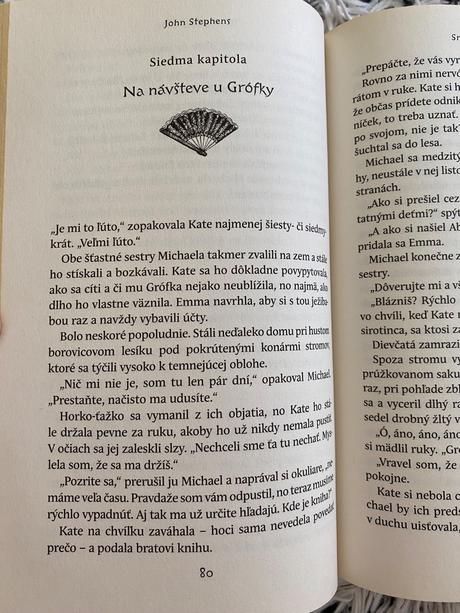 Smaragdový atlas john stephens,