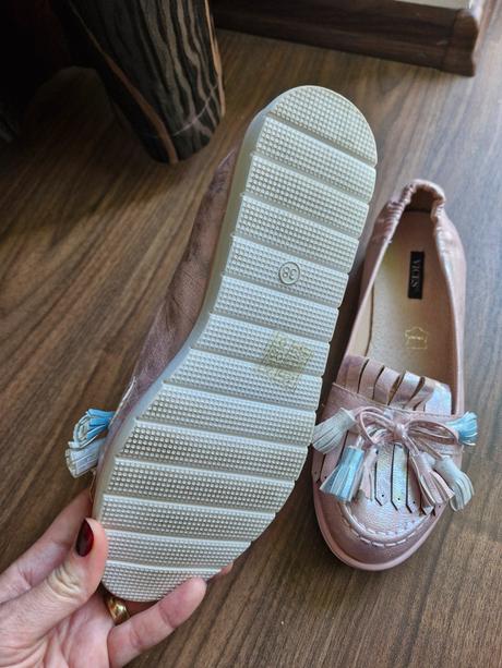 Kožené ružovkasté topánky, 38