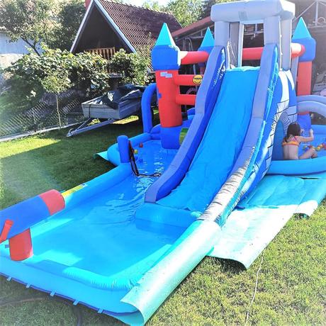 Skákací hrad prenájom- luxusný rytiersky hrad,